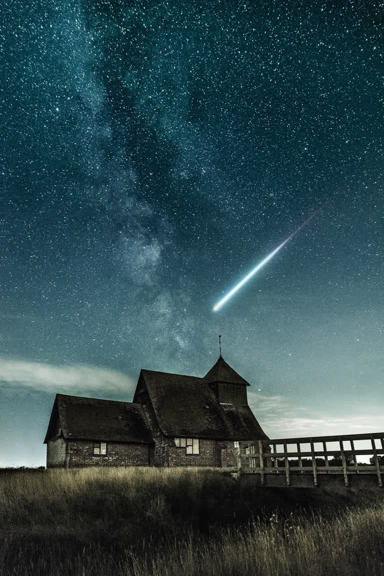 天空中流星的长时间曝光